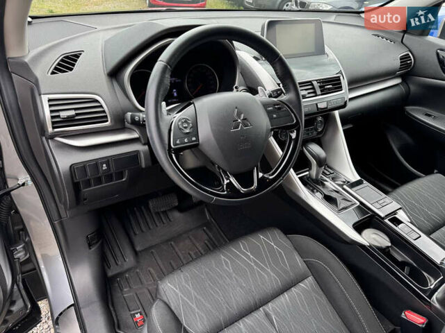 Сірий Міцубісі Eclipse Cross, об'ємом двигуна 1.5 л та пробігом 41 тис. км за 20700 $, фото 10 на Automoto.ua