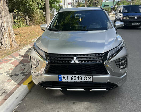 Серый Мицубиси Eclipse Cross, объемом двигателя 2 л и пробегом 37 тыс. км за 22000 $, фото 11 на Automoto.ua