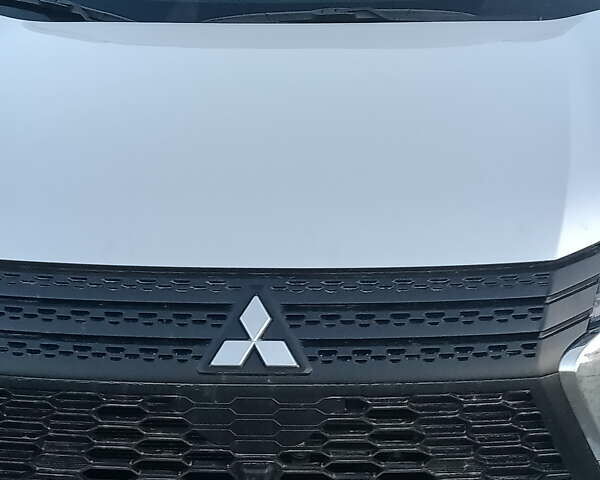 Серый Мицубиси Eclipse Cross, объемом двигателя 2 л и пробегом 45 тыс. км за 22500 $, фото 1 на Automoto.ua