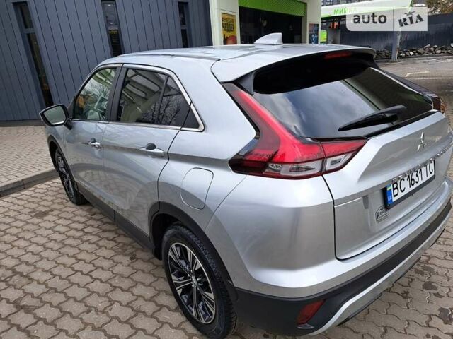 Серый Мицубиси Eclipse Cross, объемом двигателя 1.5 л и пробегом 65 тыс. км за 23900 $, фото 3 на Automoto.ua