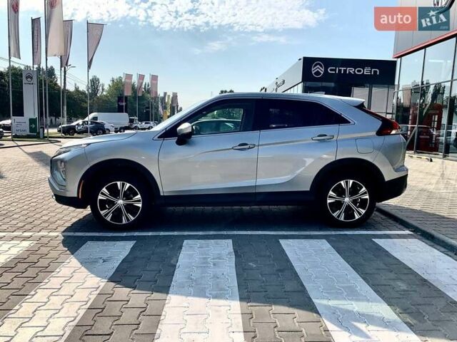 Серый Мицубиси Eclipse Cross, объемом двигателя 1.5 л и пробегом 36 тыс. км за 19900 $, фото 3 на Automoto.ua