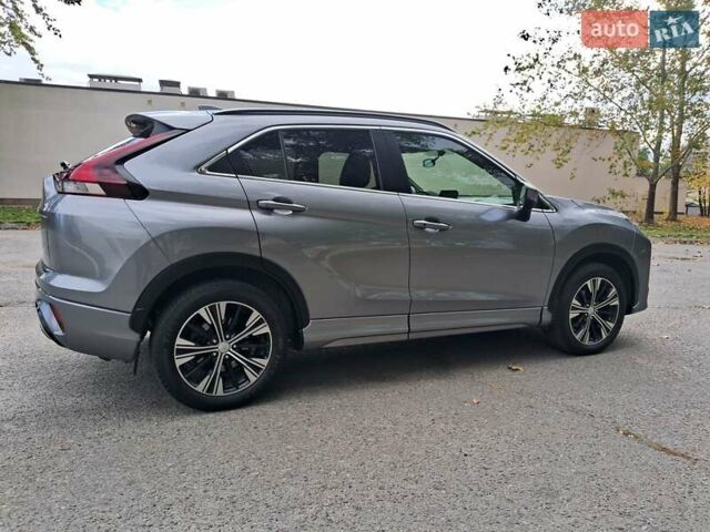 Сірий Міцубісі Eclipse Cross, об'ємом двигуна 2 л та пробігом 79 тис. км за 21900 $, фото 9 на Automoto.ua