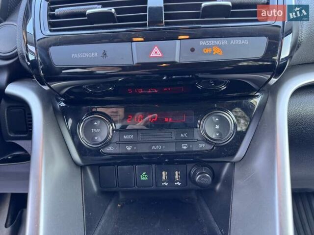 Серый Мицубиси Eclipse Cross, объемом двигателя 1.5 л и пробегом 25 тыс. км за 20100 $, фото 17 на Automoto.ua
