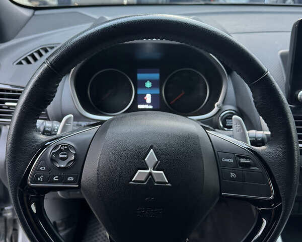 Серый Мицубиси Eclipse Cross, объемом двигателя 1.5 л и пробегом 34 тыс. км за 19699 $, фото 12 на Automoto.ua