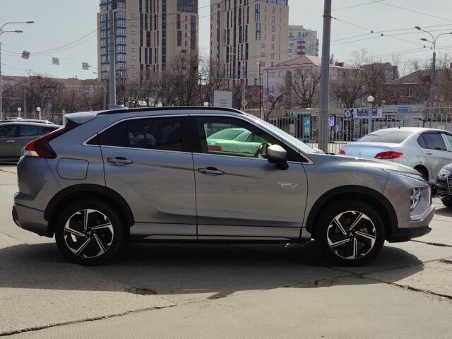 Серый Мицубиси Eclipse Cross, объемом двигателя 2.4 л и пробегом 33 тыс. км за 31990 $, фото 10 на Automoto.ua