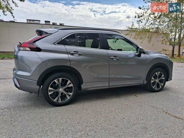 Сірий Міцубісі Eclipse Cross, об'ємом двигуна 2 л та пробігом 79 тис. км за 21900 $, фото 6 на Automoto.ua