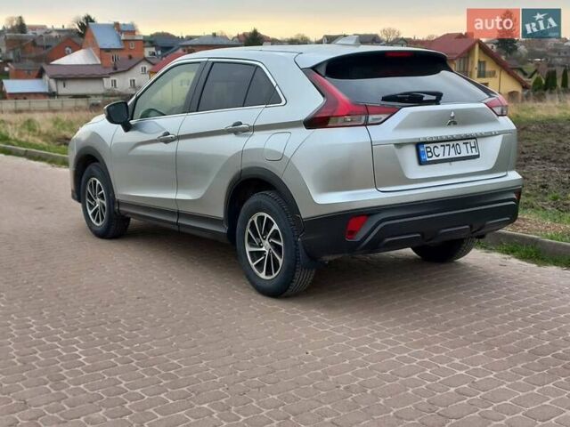 Сірий Міцубісі Eclipse Cross, об'ємом двигуна 1.5 л та пробігом 20 тис. км за 23999 $, фото 4 на Automoto.ua