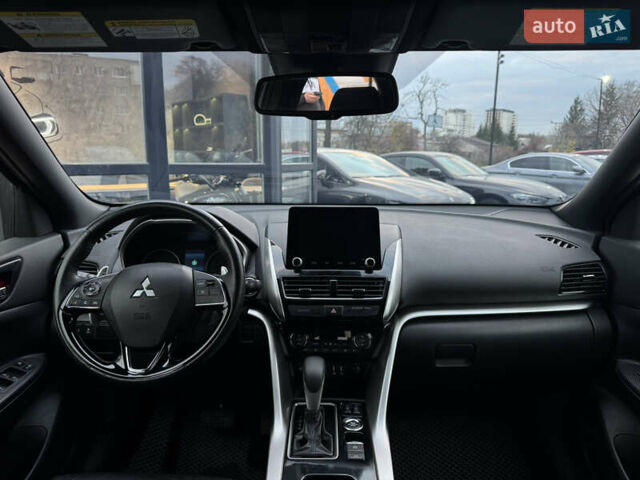 Серый Мицубиси Eclipse Cross, объемом двигателя 1.5 л и пробегом 34 тыс. км за 19699 $, фото 19 на Automoto.ua