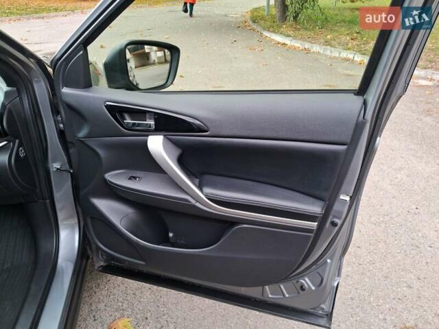 Сірий Міцубісі Eclipse Cross, об'ємом двигуна 2 л та пробігом 79 тис. км за 21900 $, фото 34 на Automoto.ua