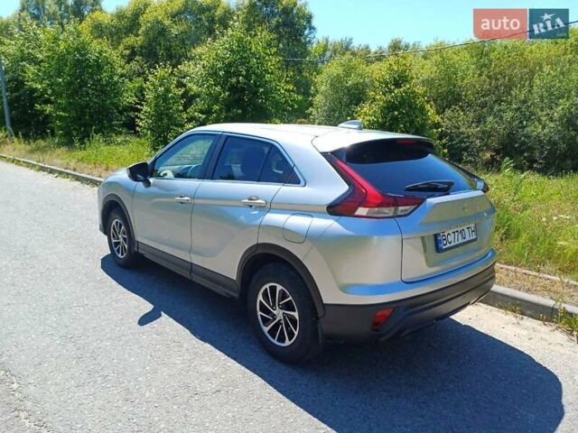 Сірий Міцубісі Eclipse Cross, об'ємом двигуна 1.5 л та пробігом 39 тис. км за 21200 $, фото 2 на Automoto.ua