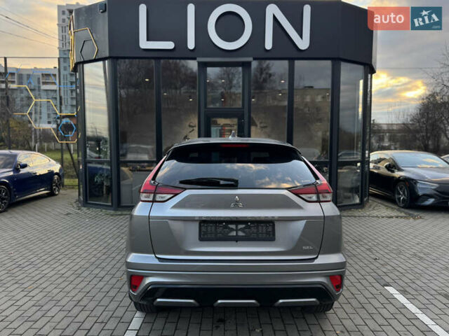 Серый Мицубиси Eclipse Cross, объемом двигателя 1.5 л и пробегом 34 тыс. км за 20899 $, фото 5 на Automoto.ua