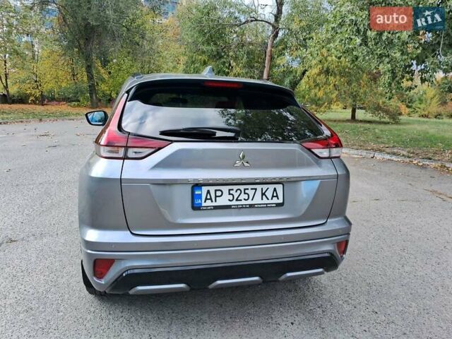 Сірий Міцубісі Eclipse Cross, об'ємом двигуна 2 л та пробігом 79 тис. км за 21900 $, фото 4 на Automoto.ua