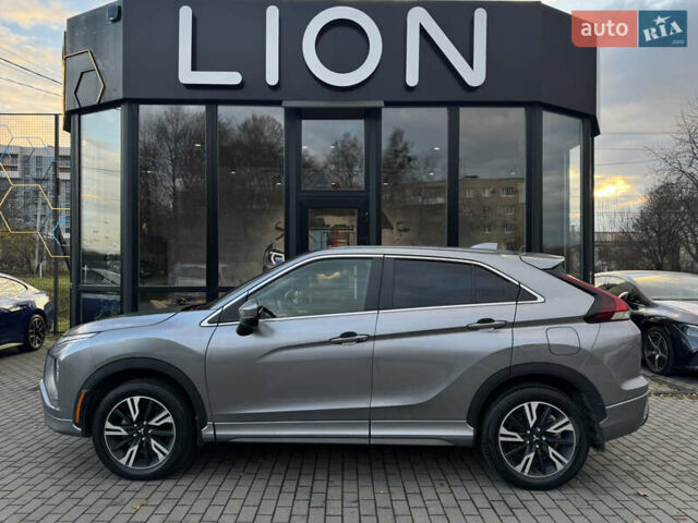 Серый Мицубиси Eclipse Cross, объемом двигателя 1.5 л и пробегом 34 тыс. км за 19699 $, фото 4 на Automoto.ua
