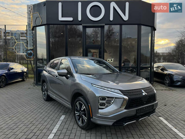 Серый Мицубиси Eclipse Cross, объемом двигателя 1.5 л и пробегом 34 тыс. км за 19699 $, фото 2 на Automoto.ua