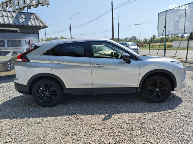 Сірий Міцубісі Eclipse Cross, об'ємом двигуна 1.5 л та пробігом 79 тис. км за 18880 $, фото 4 на Automoto.ua