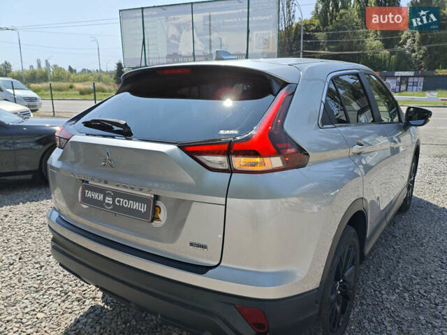 Сірий Міцубісі Eclipse Cross, об'ємом двигуна 1.5 л та пробігом 79 тис. км за 18999 $, фото 5 на Automoto.ua
