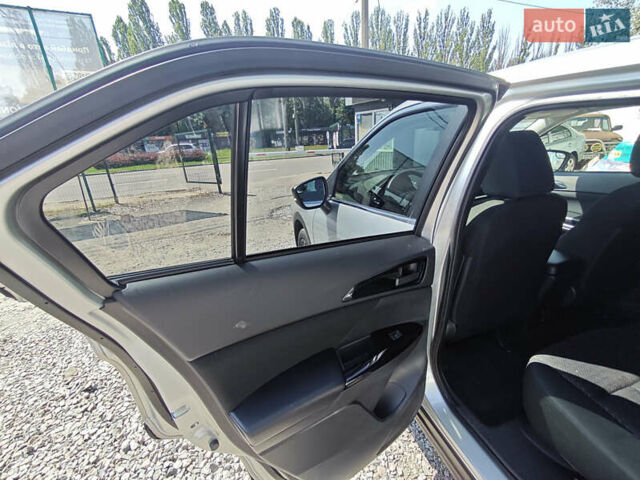Сірий Міцубісі Eclipse Cross, об'ємом двигуна 1.5 л та пробігом 79 тис. км за 18999 $, фото 13 на Automoto.ua
