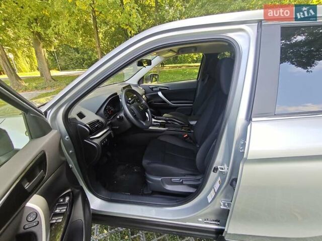 Серый Мицубиси Eclipse Cross, объемом двигателя 1.5 л и пробегом 80 тыс. км за 18700 $, фото 9 на Automoto.ua