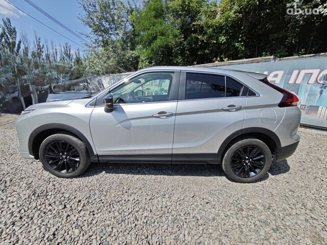 Сірий Міцубісі Eclipse Cross, об'ємом двигуна 1.5 л та пробігом 79 тис. км за 18880 $, фото 3 на Automoto.ua