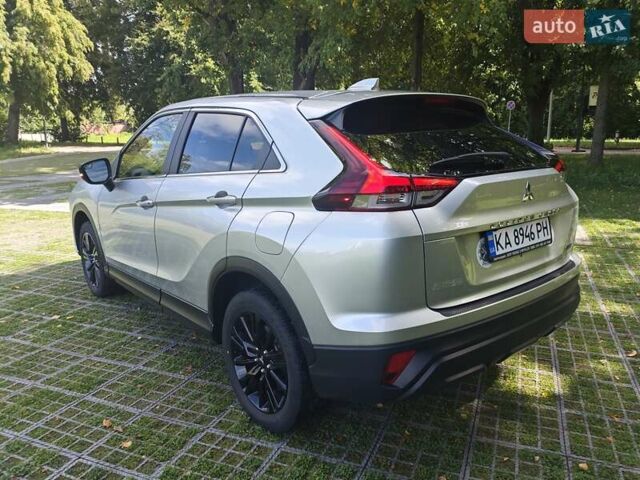 Серый Мицубиси Eclipse Cross, объемом двигателя 1.5 л и пробегом 80 тыс. км за 18700 $, фото 5 на Automoto.ua