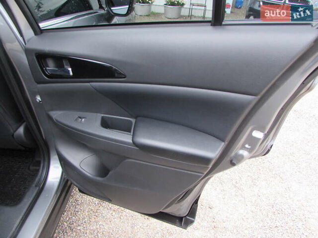 Серый Мицубиси Eclipse Cross, объемом двигателя 2 л и пробегом 19 тыс. км за 27500 $, фото 15 на Automoto.ua