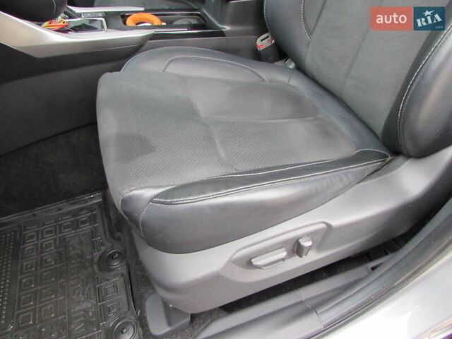 Серый Мицубиси Eclipse Cross, объемом двигателя 2 л и пробегом 19 тыс. км за 27500 $, фото 9 на Automoto.ua
