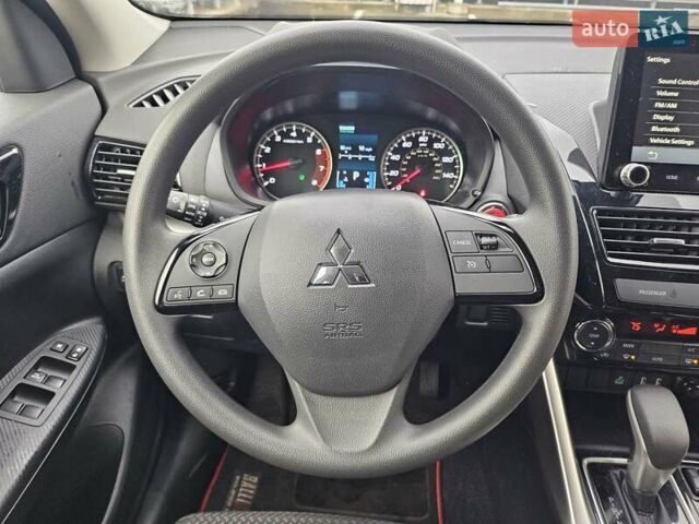 Серый Мицубиси Eclipse Cross, объемом двигателя 1.5 л и пробегом 1 тыс. км за 24700 $, фото 22 на Automoto.ua