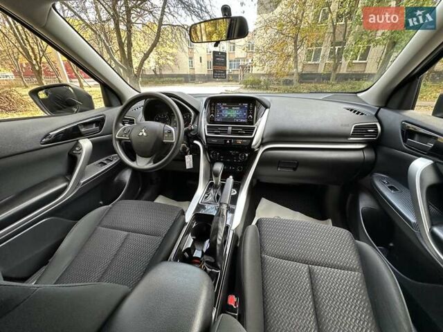 Мицубиси Eclipse Cross 2018 в Нетешине на Automoto.ua Синий Мицубиси Eclipse Cross, объемом двигателя 1.5 л и пробегом 178 тыс. км за 14500 $, фото 6 на Automoto.ua