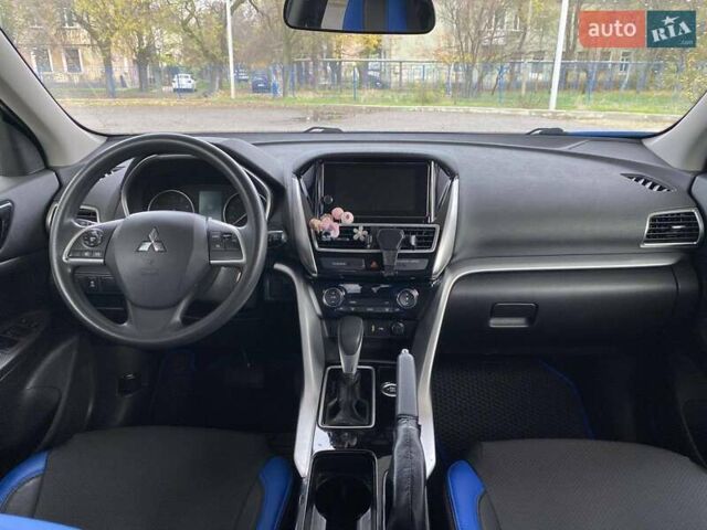 Синий Мицубиси Eclipse Cross, объемом двигателя 1.5 л и пробегом 126 тыс. км за 17200 $, фото 32 на Automoto.ua