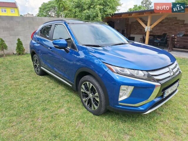 Синий Мицубиси Eclipse Cross, объемом двигателя 1.5 л и пробегом 73 тыс. км за 18000 $, фото 6 на Automoto.ua