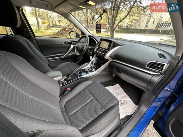 Мицубиси Eclipse Cross 2018 в Нетешине на Automoto.ua Синий Мицубиси Eclipse Cross, объемом двигателя 1.5 л и пробегом 178 тыс. км за 14500 $, фото 9 на Automoto.ua