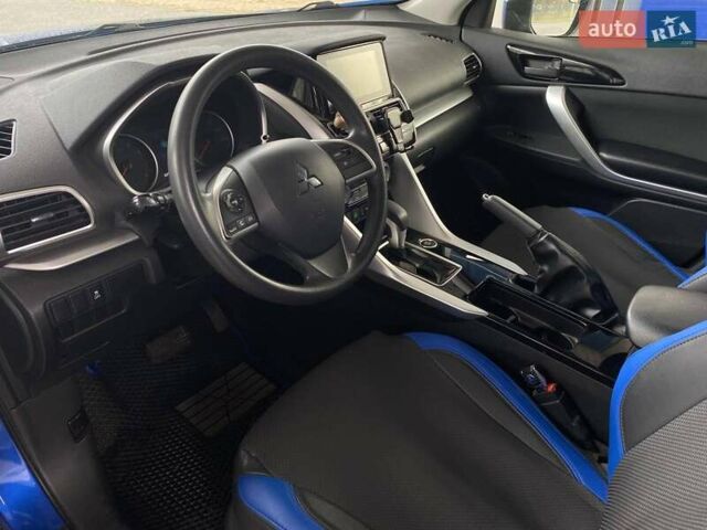 Синий Мицубиси Eclipse Cross, объемом двигателя 1.5 л и пробегом 126 тыс. км за 17200 $, фото 25 на Automoto.ua