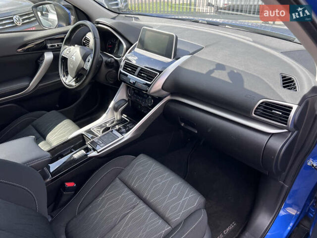 Синий Мицубиси Eclipse Cross, объемом двигателя 1.5 л и пробегом 150 тыс. км за 15490 $, фото 40 на Automoto.ua