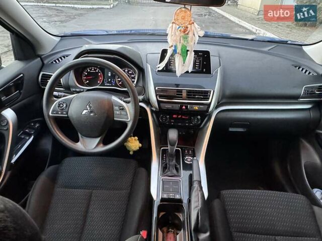 Синій Міцубісі Eclipse Cross, об'ємом двигуна 1.5 л та пробігом 59 тис. км за 17000 $, фото 11 на Automoto.ua
