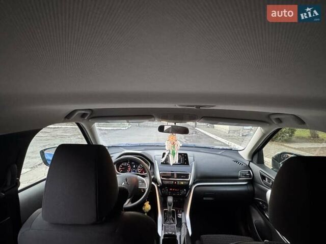 Синій Міцубісі Eclipse Cross, об'ємом двигуна 1.5 л та пробігом 59 тис. км за 17000 $, фото 9 на Automoto.ua