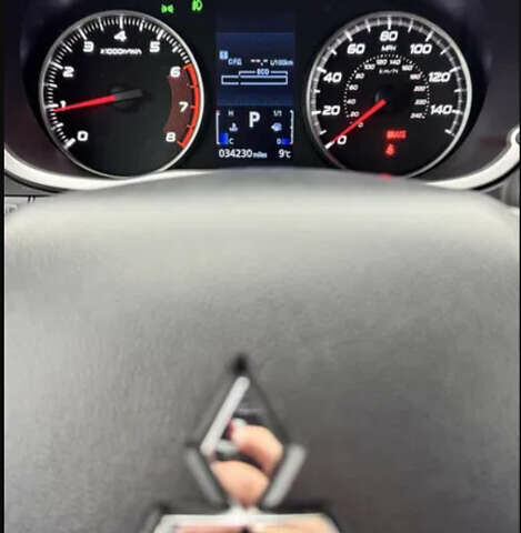 Синий Мицубиси Eclipse Cross, объемом двигателя 1.5 л и пробегом 59 тыс. км за 17700 $, фото 12 на Automoto.ua