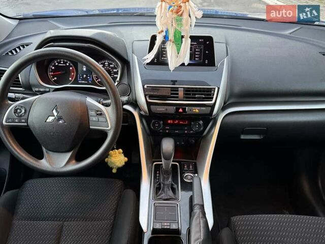 Синій Міцубісі Eclipse Cross, об'ємом двигуна 1.5 л та пробігом 59 тис. км за 17000 $, фото 12 на Automoto.ua