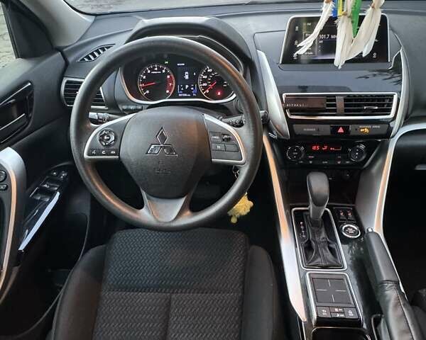 Синій Міцубісі Eclipse Cross, об'ємом двигуна 1.5 л та пробігом 59 тис. км за 17000 $, фото 10 на Automoto.ua