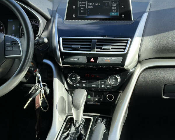 Синий Мицубиси Eclipse Cross, объемом двигателя 1.5 л и пробегом 65 тыс. км за 16300 $, фото 16 на Automoto.ua