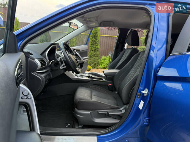 Синий Мицубиси Eclipse Cross, объемом двигателя 1.5 л и пробегом 92 тыс. км за 18700 $, фото 43 на Automoto.ua