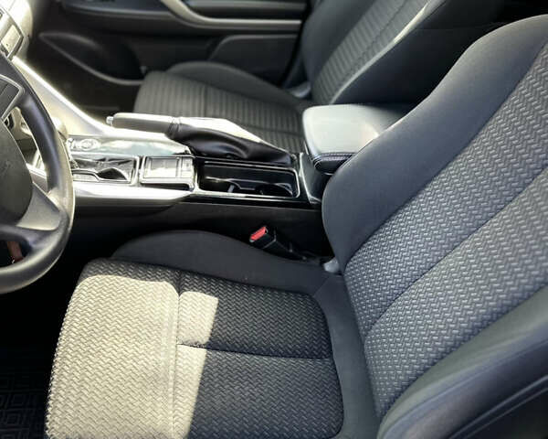 Синий Мицубиси Eclipse Cross, объемом двигателя 1.5 л и пробегом 65 тыс. км за 16300 $, фото 8 на Automoto.ua