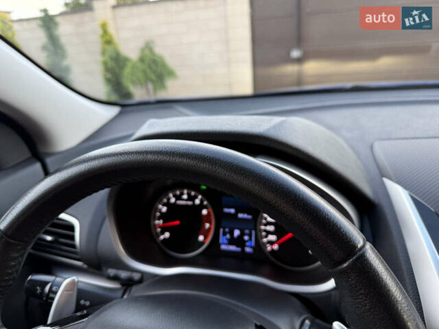 Синий Мицубиси Eclipse Cross, объемом двигателя 1.5 л и пробегом 92 тыс. км за 18700 $, фото 57 на Automoto.ua