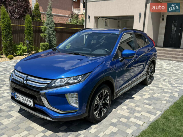 Синий Мицубиси Eclipse Cross, объемом двигателя 1.5 л и пробегом 92 тыс. км за 18700 $, фото 4 на Automoto.ua