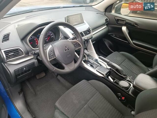 Синій Міцубісі Eclipse Cross, об'ємом двигуна 1.5 л та пробігом 160 тис. км за 15500 $, фото 2 на Automoto.ua