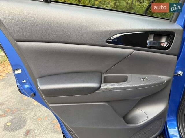 Міцубісі Eclipse Cross 2021 у Києві на Automoto.ua Синій Міцубісі Eclipse Cross, об'ємом двигуна 2 л та пробігом 85 тис. км за 22990 $, фото 21 на Automoto.ua