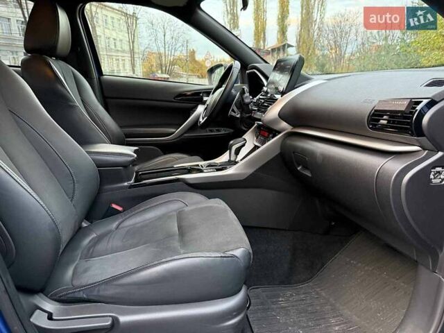 Міцубісі Eclipse Cross 2021 у Києві на Automoto.ua Синій Міцубісі Eclipse Cross, об'ємом двигуна 2 л та пробігом 85 тис. км за 22990 $, фото 28 на Automoto.ua