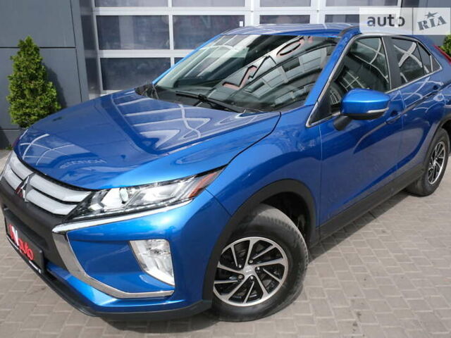 Синий Мицубиси Eclipse Cross, объемом двигателя 1.5 л и пробегом 75 тыс. км за 17900 $, фото 4 на Automoto.ua