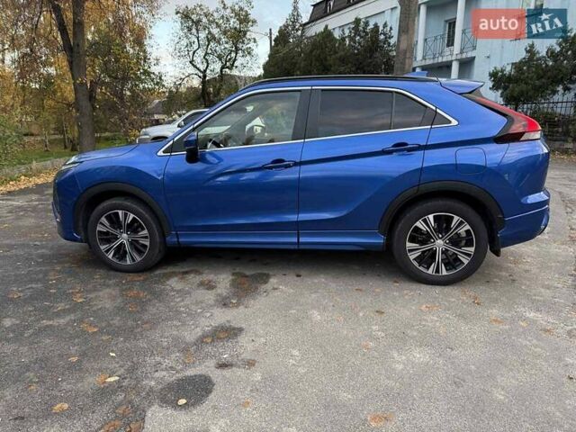 Міцубісі Eclipse Cross 2021 у Києві на Automoto.ua Синій Міцубісі Eclipse Cross, об'ємом двигуна 2 л та пробігом 85 тис. км за 22990 $, фото 11 на Automoto.ua