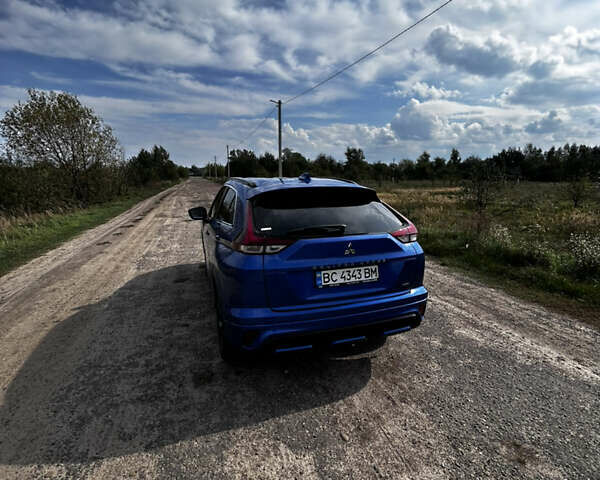 Синий Мицубиси Eclipse Cross, объемом двигателя 2 л и пробегом 40 тыс. км за 22500 $, фото 3 на Automoto.ua