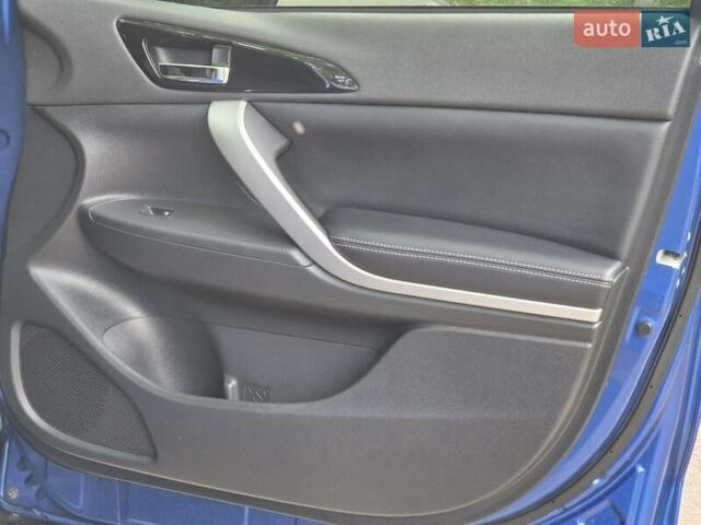 Синий Мицубиси Eclipse Cross, объемом двигателя 2 л и пробегом 18 тыс. км за 23400 $, фото 8 на Automoto.ua